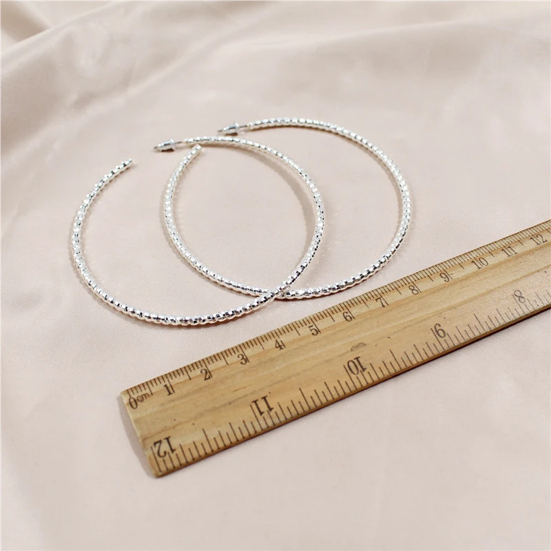 1PRS Big Statement Simple Hoop Earring For Women 75MM Big Round Circle Earrings Jewelry Gifts for Women Female Party Earrings
1PRS Big Statement Simple Hoop Earring For Women 75MM Big Round Circle Earrings Jewelry Gifts for Women Female Party Earrings