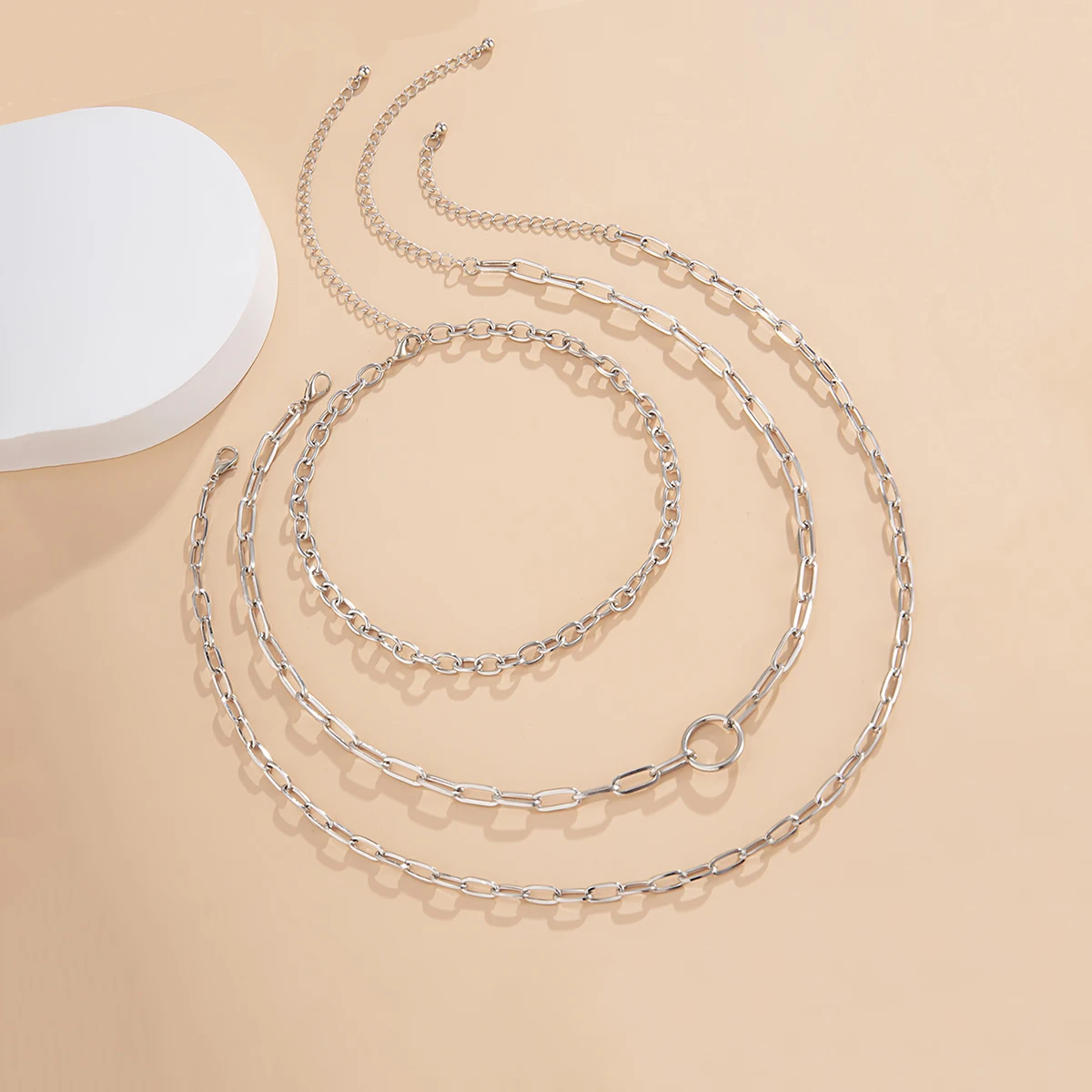 Punk Layered Thick Chains Necklace Set on the Neck Fashion Simple Chain Choker for Women 2021 Trendy Ladies Jewelry Collar Gifts
Punk Layered Thick Chains Necklace Set on the Neck Fashion Simple Chain Choker for Women 2021 Trendy Ladies Jewelry Collar Gifts