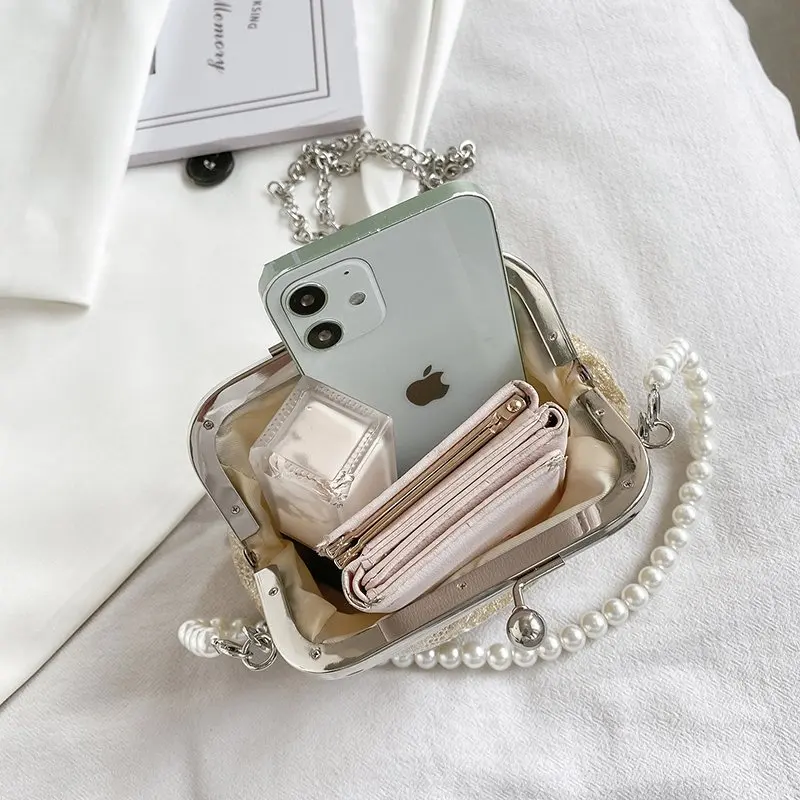 Pearl Chains Pinkycolor Frame Bag 2021 Party Mini Shoulder Bags Diamond Jelly Bag Women Luxury Designer Handbag Small Tote Bags
Pearl Chains Pinkycolor Frame Bag 2021 Party Mini Shoulder Bags Diamond Jelly Bag Women Luxury Designer Handbag Small Tote Bags
