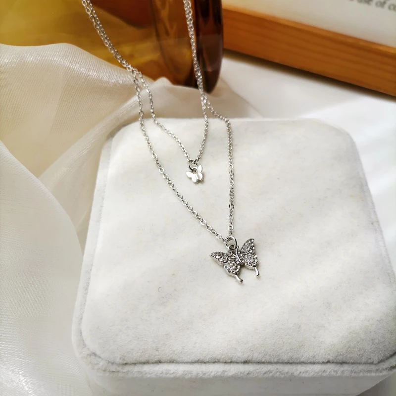 Trendy Fashion Creative Design Double Butterfly Necklace New Elegant Temperament Full Rhinestone Simple Ladies Clavicle Chain
Trendy Fashion Creative Design Double Butterfly Necklace New Elegant Temperament Full Rhinestone Simple Ladies Clavicle Chain