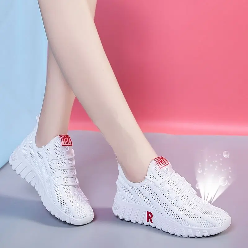 2021 New Fashion Casual Women's Shoes Round Toe Non-slip Soft Bottom Breathable Mesh Cushion Shoes Running Sneakers
2021 New Fashion Casual Women's Shoes Round Toe Non-slip Soft Bottom Breathable Mesh Cushion Shoes Running Sneakers