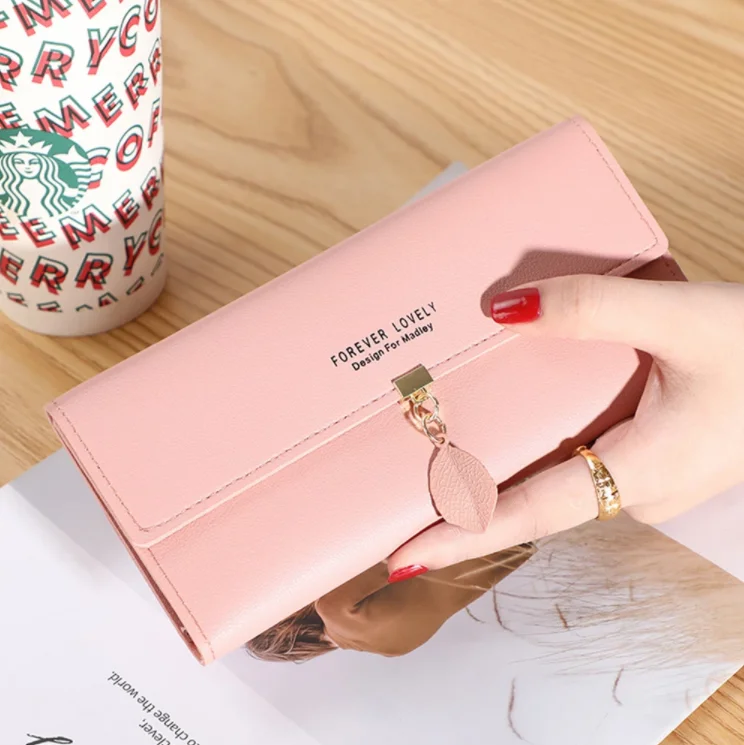 

L's classic pattern gold logo wallet with letters, internal small card holder can be used alone XB1004