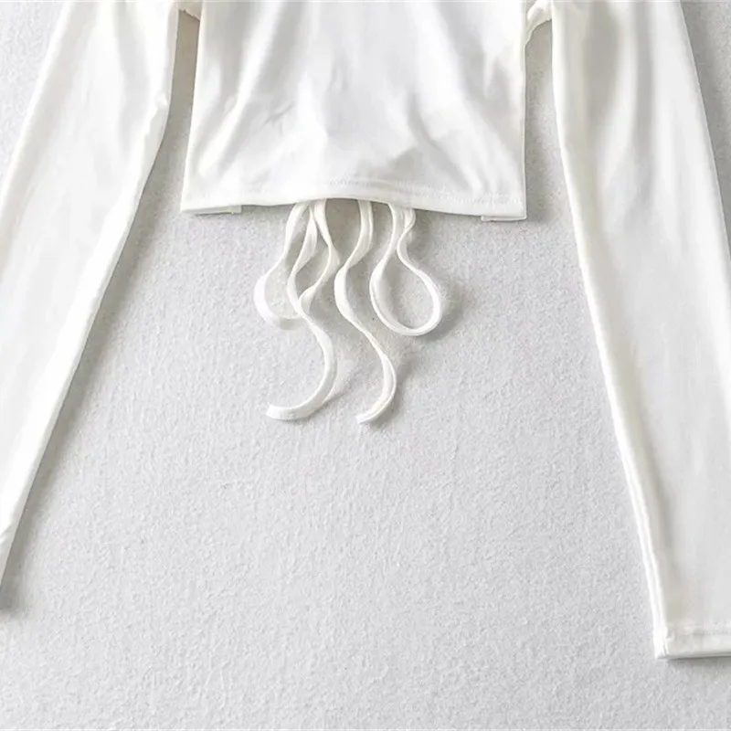 KUSAHIKI Sexy Lace Up Backless Graphic Tees Women Long Sleeve O-neck Slim Tshirts Korean Solid Short Spring Tee Tops 2021 6E579
KUSAHIKI Sexy Lace Up Backless Graphic Tees Women Long Sleeve O-neck Slim Tshirts Korean Solid Short Spring Tee Tops 2021 6E579