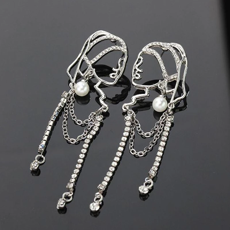 Ethnic portrait Pearl Earrings Crystal Long Chain Tassel Drop Earrings for Women Vintage Baroque New Design Jewelry S925 Needle
Ethnic portrait Pearl Earrings Crystal Long Chain Tassel Drop Earrings for Women Vintage Baroque New Design Jewelry S925 Needle