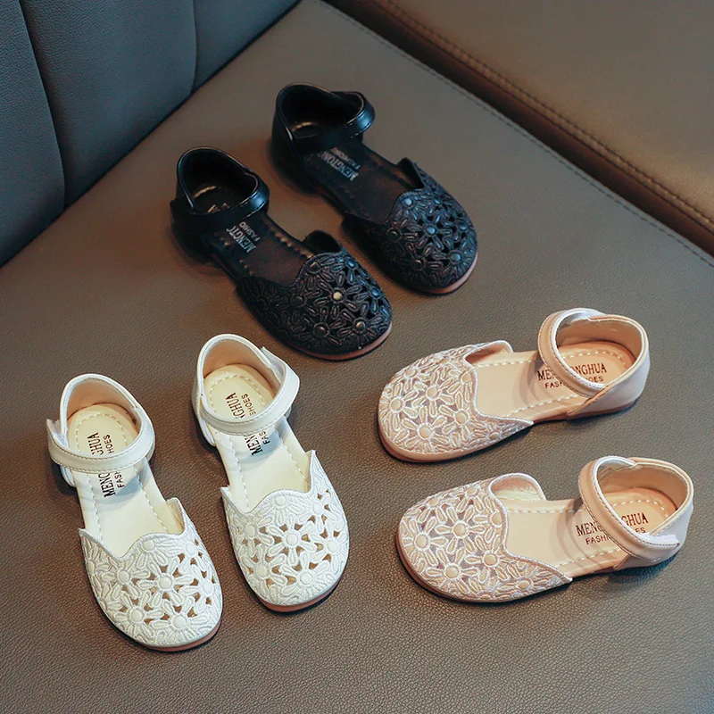 Soft Hollow Flowers Cute Girls Sandals Children Princess Sandals Toes Covered Floral Sweet Kids Beach Shoes 2021 Spring Summer
Soft Hollow Flowers Cute Girls Sandals Children Princess Sandals Toes Covered Floral Sweet Kids Beach Shoes 2021 Spring Summer