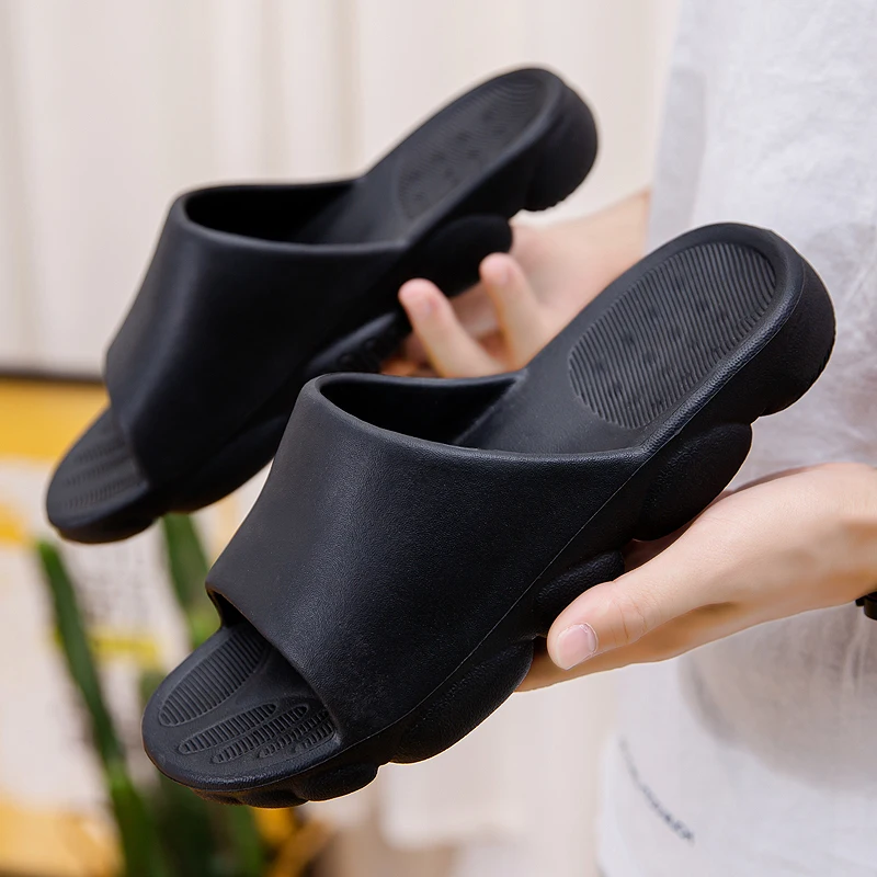 Indoor comfortable soft slippers Men women Non-slip bathroom home shoes Flat EVA Thick sole Slides Women's sandals
Indoor comfortable soft slippers Men women Non-slip bathroom home shoes Flat EVA Thick sole Slides Women's sandals