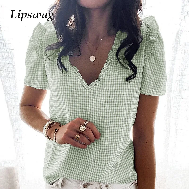 Женская блузка с коротким рукавом, V-образным вырезом и принтом в клетку
Женская блузка с коротким рукавом, V-образным вырезом и принтом в клетку