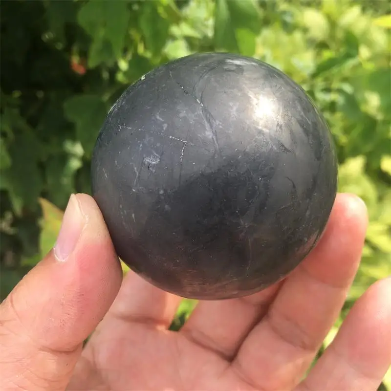 Natural subgraphite ball room decoration Reiki healing home decoration fish tank decoration
Natural subgraphite ball room decoration Reiki healing home decoration fish tank decoration