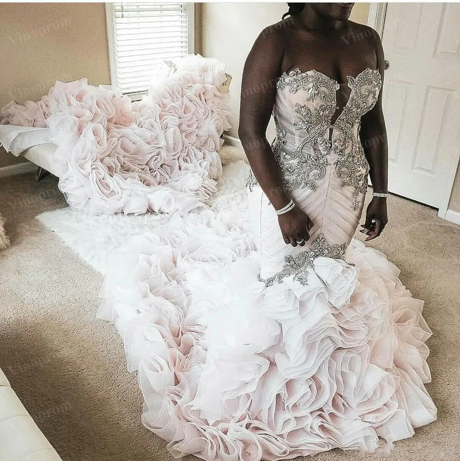 African Plus Size Mermaid Wedding Dresses Beads Appliqued Trumpet Bridal Gowns Beach Vintage Custom Made Wedding Dresses
African Plus Size Mermaid Wedding Dresses Beads Appliqued Trumpet Bridal Gowns Beach Vintage Custom Made Wedding Dresses