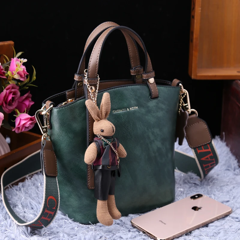 Female Bag 2020 New Style Fashion Retro Genuine Leather Handbag Casual Shoulder Messenger Bag Women Purse and Handbags Louis Bag
Female Bag 2020 New Style Fashion Retro Genuine Leather Handbag Casual Shoulder Messenger Bag Women Purse and Handbags Louis Bag