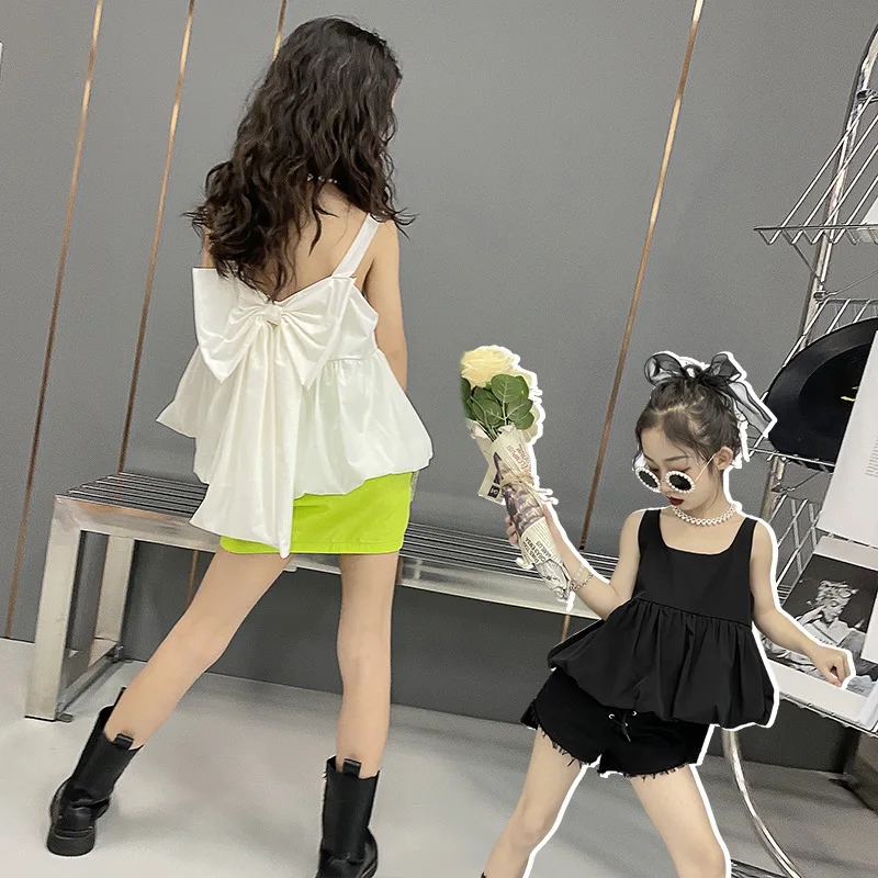 Girls big bow sling 2021 summer new French children's outer jacket all-match vest
Girls big bow sling 2021 summer new French children's outer jacket all-match vest