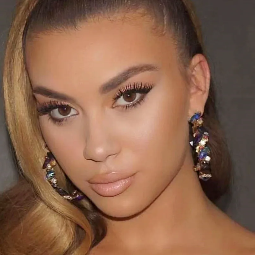 New Design 3Colors Rhinestone Hoop Earrings For Women Fashion Jewelry Geogous Daily Ladys' Statement Earrings Accessories
New Design 3Colors Rhinestone Hoop Earrings For Women Fashion Jewelry Geogous Daily Ladys' Statement Earrings Accessories