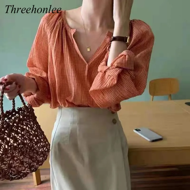 Korean Fashion Shirt For Womens 2021 Summer Cotton Linen V-Neck Solid Long Sleeve Loose Female Ins Casual Tops
Korean Fashion Shirt For Womens 2021 Summer Cotton Linen V-Neck Solid Long Sleeve Loose Female Ins Casual Tops