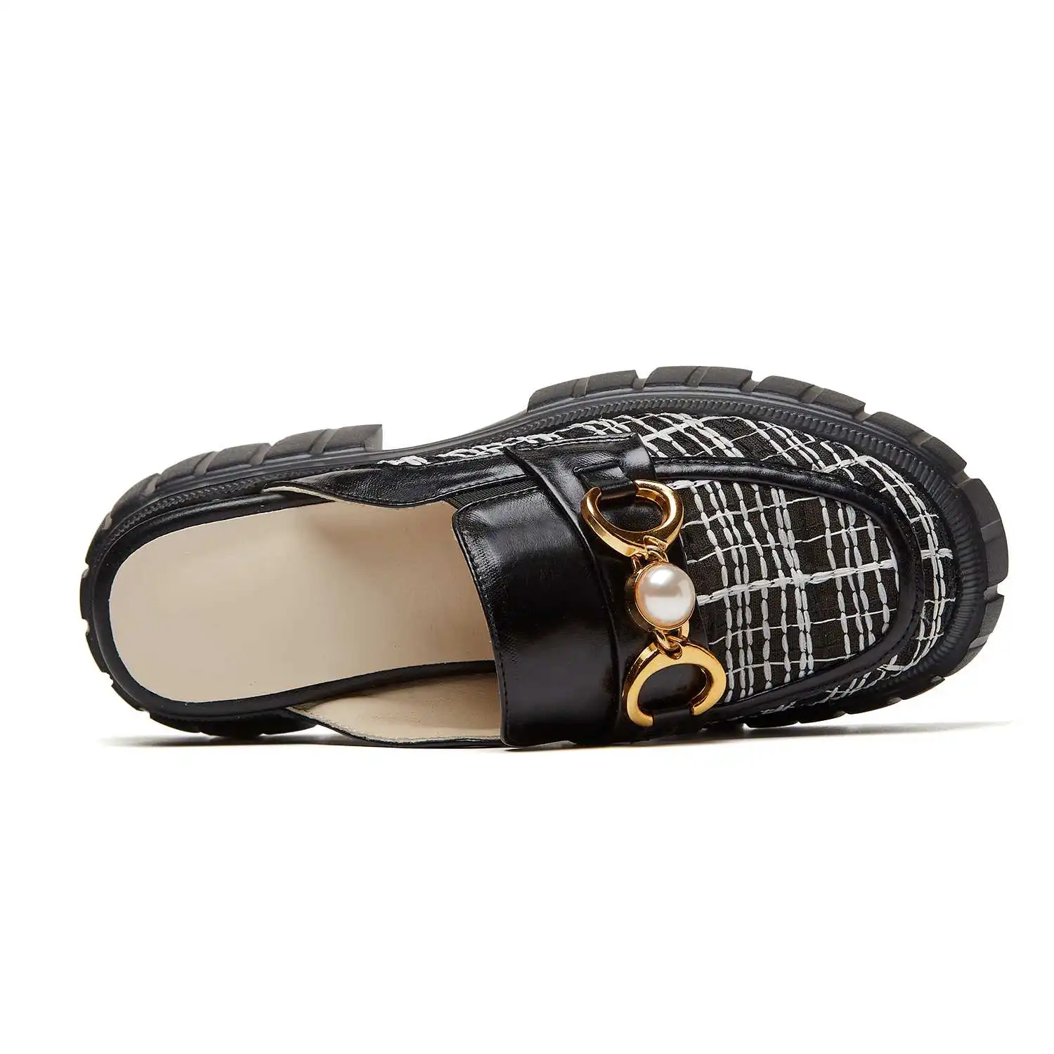 Krazing Pot full grain leather pearl metal fasteners thick bottom young lady French romantic vintage slip on women slipper L69
Krazing Pot full grain leather pearl metal fasteners thick bottom young lady French romantic vintage slip on women slipper L69