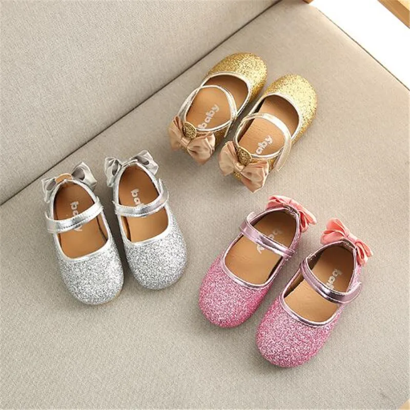 Girls Princess Sequined Soft Sole Female Dance Shoes Shiny Leather Children's Bow Fashion Single Shoes
Girls Princess Sequined Soft Sole Female Dance Shoes Shiny Leather Children's Bow Fashion Single Shoes
