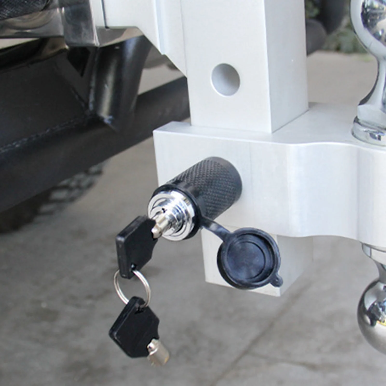 Car Trailer Hook Lock With Keys Heavy Duty Trailer Hitch Lock Pin Upgraded Anti-theft Car Tow Hook Tool Car Tool Accessories
Car Trailer Hook Lock With Keys Heavy Duty Trailer Hitch Lock Pin Upgraded Anti-theft Car Tow Hook Tool Car Tool Accessories