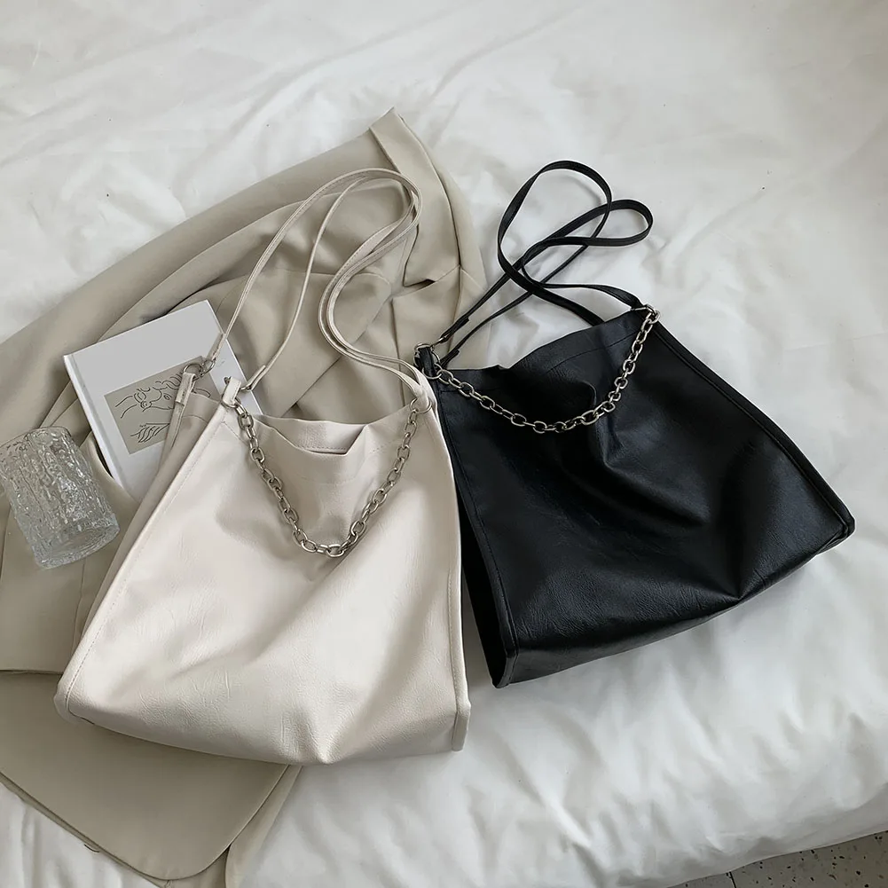 2021 Pleated Female Handbag Women Fashion Solid Color Large Capacity PU Leather Tote Shoulder Shopping Bags Women
2021 Pleated Female Handbag Women Fashion Solid Color Large Capacity PU Leather Tote Shoulder Shopping Bags Women