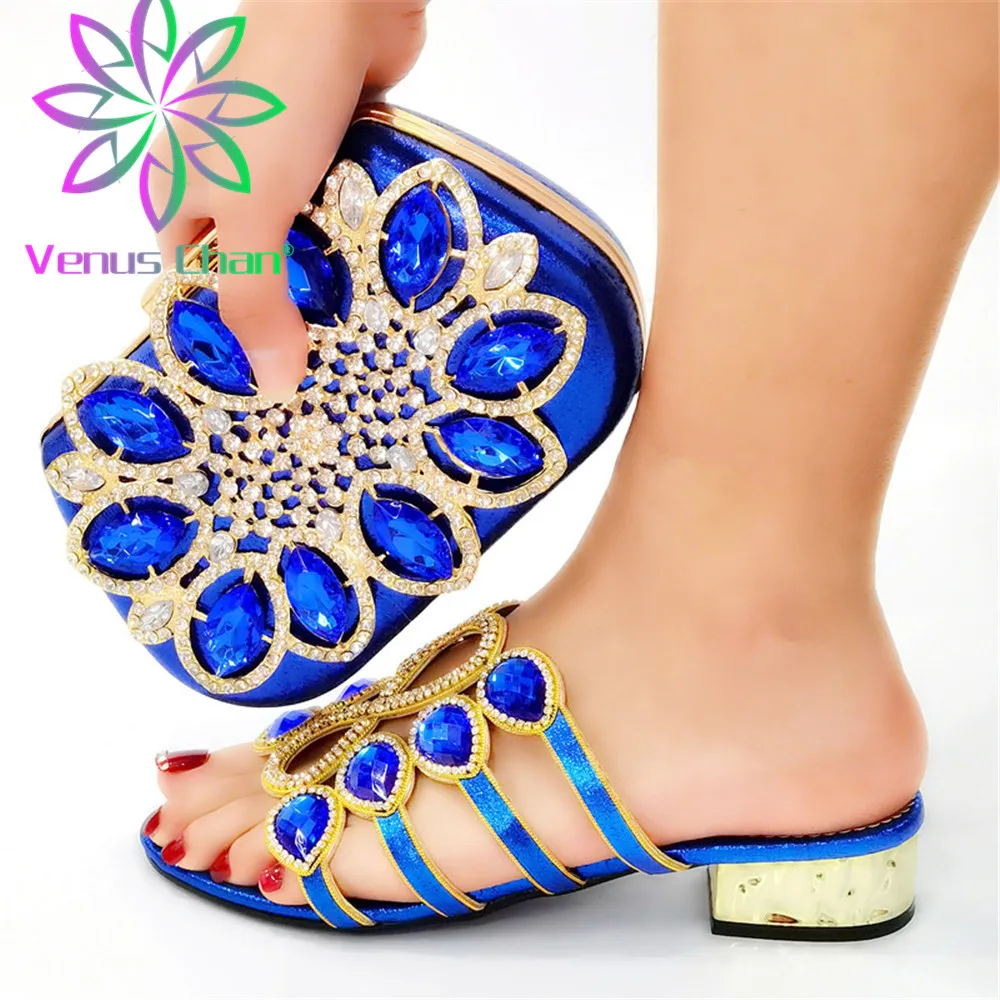 2021 Italian Design Nigerian Lastest Fashion Appliques Style In Blue Color Party Women Shoes and Bag Decorated With Rhinestone
2021 Italian Design Nigerian Lastest Fashion Appliques Style In Blue Color Party Women Shoes and Bag Decorated With Rhinestone