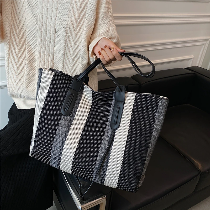 Brand Tote Bags for Women 2021 Casual Canvas Shoulder Bag New Purses and Handbags Luxury Designer Shopping Bag Large Hand Bag
Brand Tote Bags for Women 2021 Casual Canvas Shoulder Bag New Purses and Handbags Luxury Designer Shopping Bag Large Hand Bag