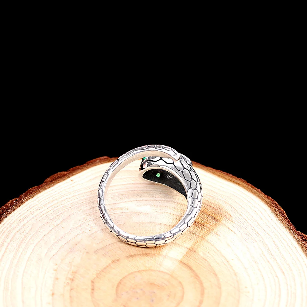 Punk Female Male Green Crystal Ring Real 100% 925 Sterling Silver Wedding Rings For Women Men Punk Snake Animal Engagement Ring
Punk Female Male Green Crystal Ring Real 100% 925 Sterling Silver Wedding Rings For Women Men Punk Snake Animal Engagement Ring