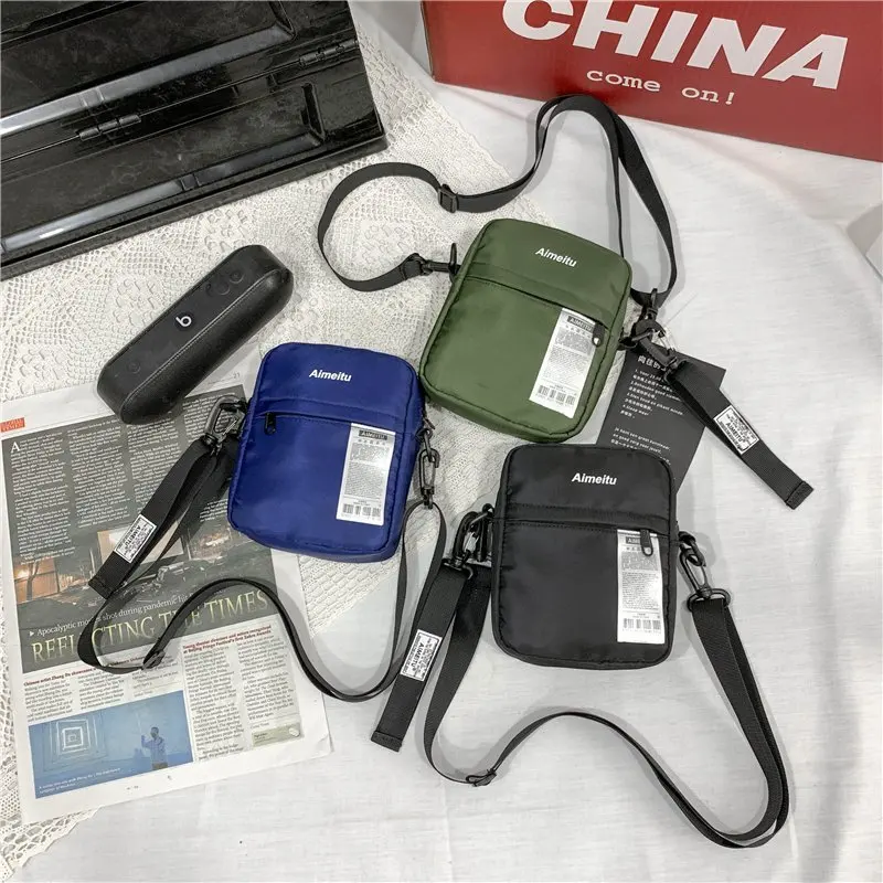 Printed Messenger Bag Men's Fashionable Small Bag Korean Fashion Versatile Single Shoulder Bag Men's Canvas Bag Women's
Printed Messenger Bag Men's Fashionable Small Bag Korean Fashion Versatile Single Shoulder Bag Men's Canvas Bag Women's