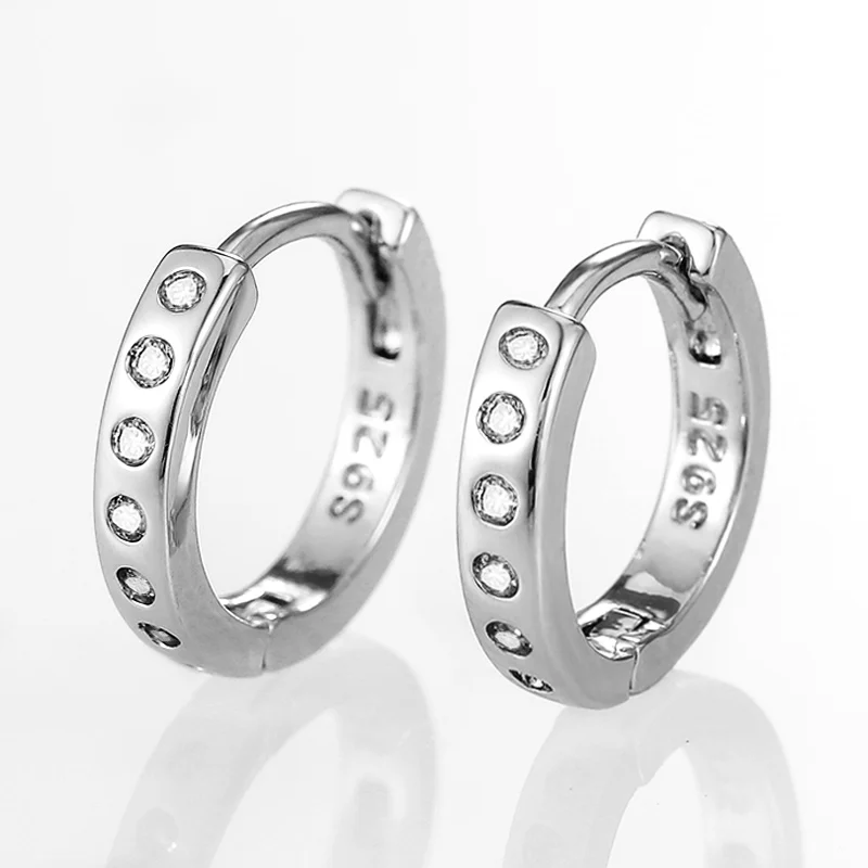 Huitan Minimalist Small Hoop Earrings Women Crystal Cubic Zirconia Simple Stylish Versatile Female Accessories Fashion Jewelry
Huitan Minimalist Small Hoop Earrings Women Crystal Cubic Zirconia Simple Stylish Versatile Female Accessories Fashion Jewelry