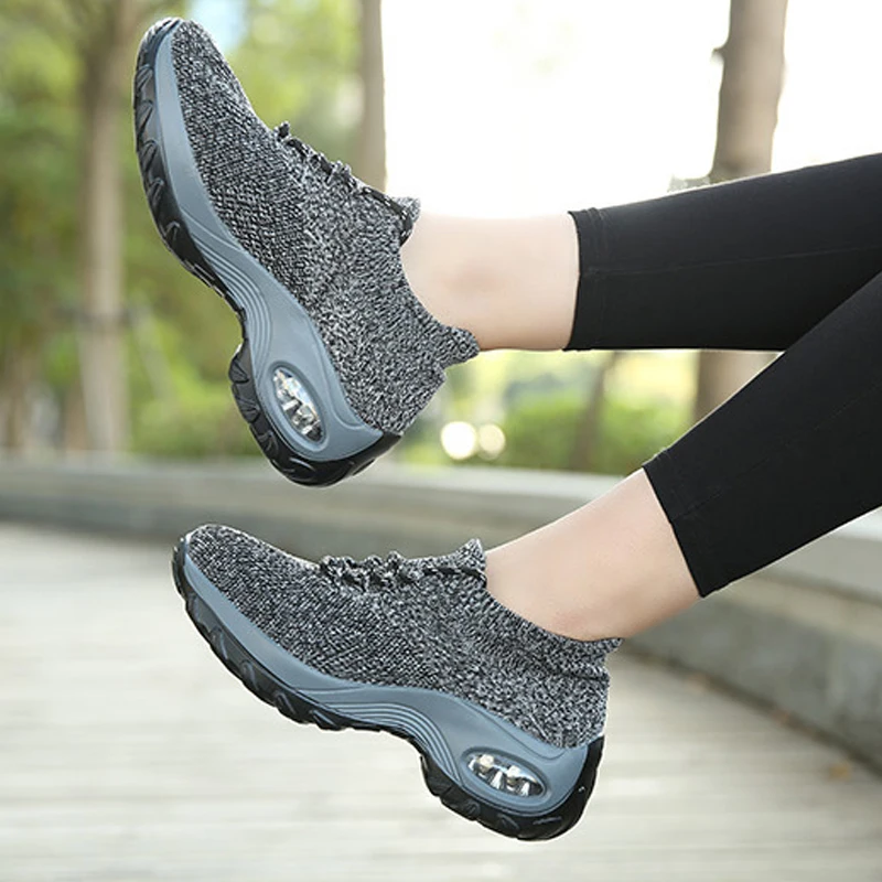 Women Fashion Walking Shoes Super Soft Height Increase Travel Outdoor Shoes Non-slip Wear-resistant
Women Fashion Walking Shoes Super Soft Height Increase Travel Outdoor Shoes Non-slip Wear-resistant