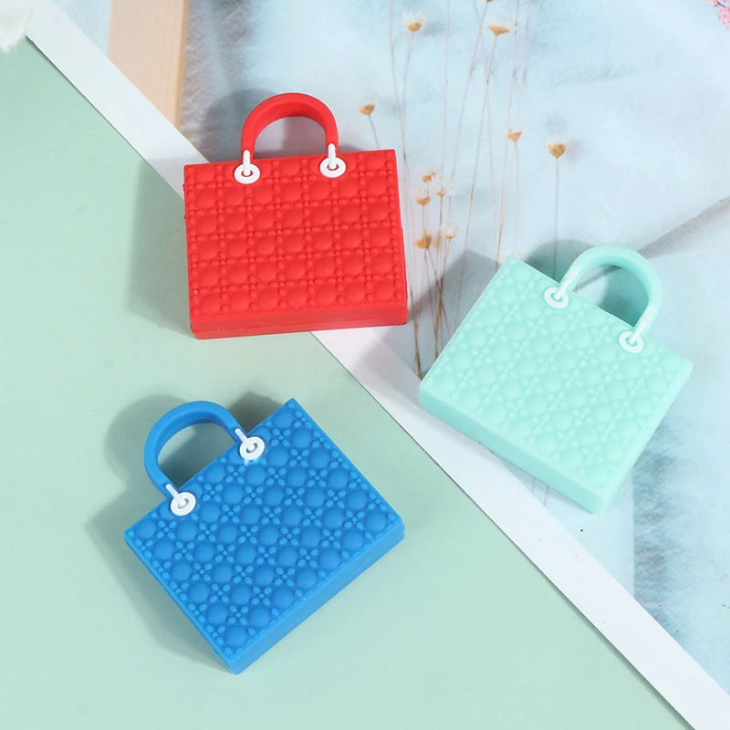 1Pc Doll Handbag Miniature Shopping Handbag Model For Doll House Decor For Cloth Clearance Sale Gift
1Pc Doll Handbag Miniature Shopping Handbag Model For Doll House Decor For Cloth Clearance Sale Gift