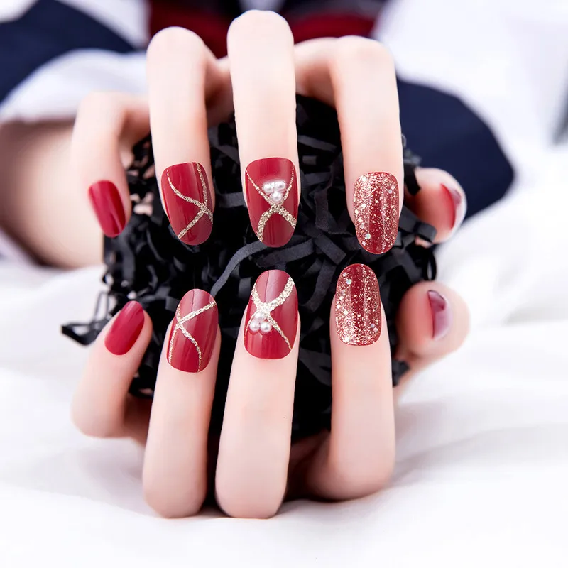 30 шт. винно-красные накладные ногти изысканный золотой блестящий декор для девушек короткий абзац полное покрытие накладные ногти Типсы ...
30 шт. винно-красные накладные ногти изысканный золотой блестящий декор для девушек короткий абзац полное покрытие накладные ногти Типсы ...