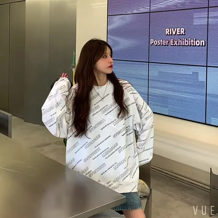 2021 new chic salt multi-letter printed sweatshirt women autumn loose Korean design hoodie
2021 new chic salt multi-letter printed sweatshirt women autumn loose Korean design hoodie