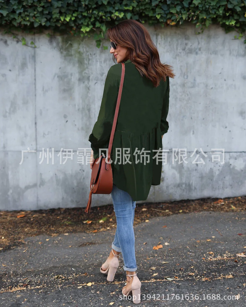 Fashion Women Blouse Spring Casual Lapel Single-breasted Solid Color Pleated Loose Plus Size Five-point Sleeve Blouse Donsignet
Fashion Women Blouse Spring Casual Lapel Single-breasted Solid Color Pleated Loose Plus Size Five-point Sleeve Blouse Donsignet
