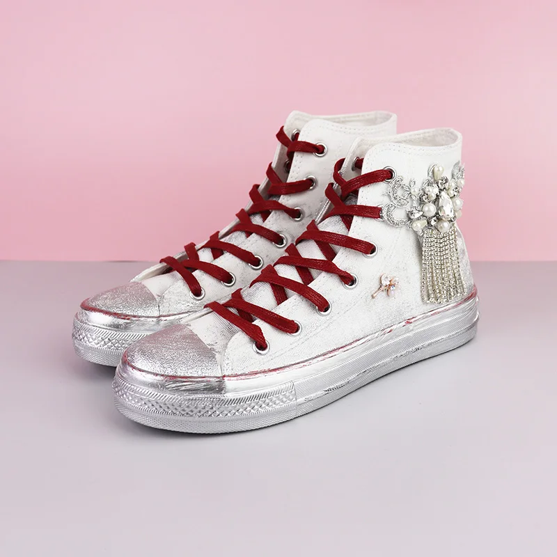 Retro style women's high-top canvas shoes distressed rhinestone tassels exquisite fashion single shoes summer new style hot sale
Retro style women's high-top canvas shoes distressed rhinestone tassels exquisite fashion single shoes summer new style hot sale