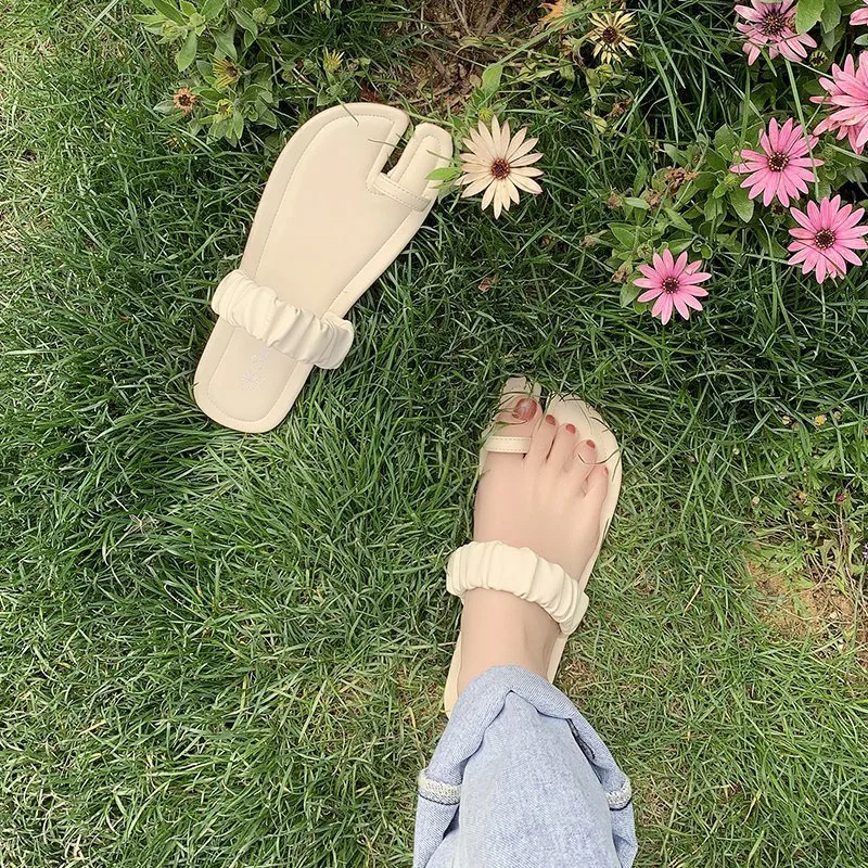 Female Shoes Womens Slippers Outdoor Lady Slides Rubber Flip Flops Fashion 2021 Girl Hawaiian Flat Beach Luxury Summer Basic PU
Female Shoes Womens Slippers Outdoor Lady Slides Rubber Flip Flops Fashion 2021 Girl Hawaiian Flat Beach Luxury Summer Basic PU