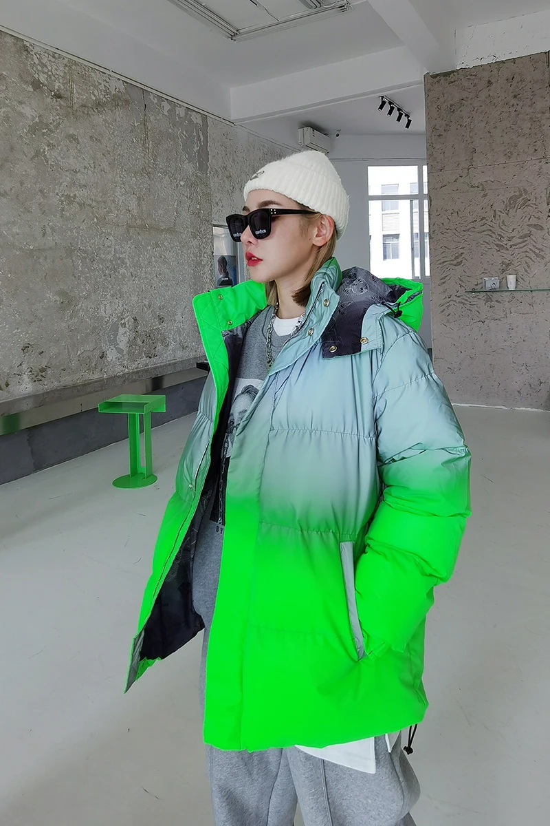 European station 2020 winter new gradient luminous color matching hooded cotton jacket women loose casual mid-length
European station 2020 winter new gradient luminous color matching hooded cotton jacket women loose casual mid-length