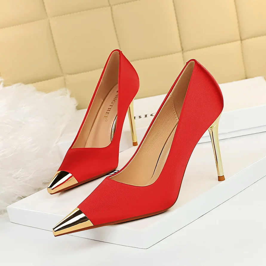 BIGTREE Shoes Silk Woman Pumps Metal Pointed Toe High Heels Sexy Party Shoes Stiletto Heels 7 Cm 9.5 Cm Heeled Shoes Pumps Lady
BIGTREE Shoes Silk Woman Pumps Metal Pointed Toe High Heels Sexy Party Shoes Stiletto Heels 7 Cm 9.5 Cm Heeled Shoes Pumps Lady