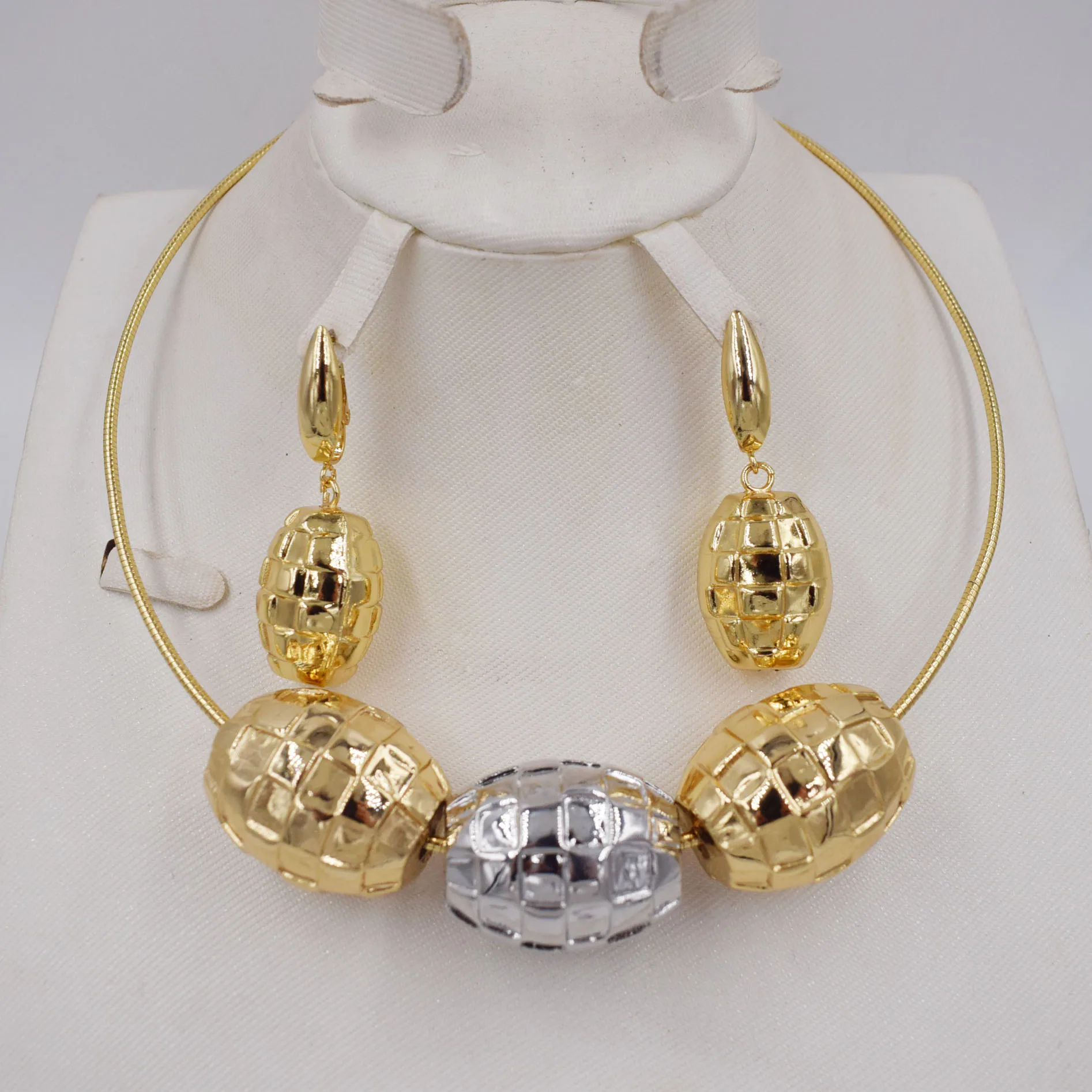 

New High Quality Dubai gold big Jewelry Set Gold color Nigerian Wedding African Jewelry Sets Parure Bijoux Femme