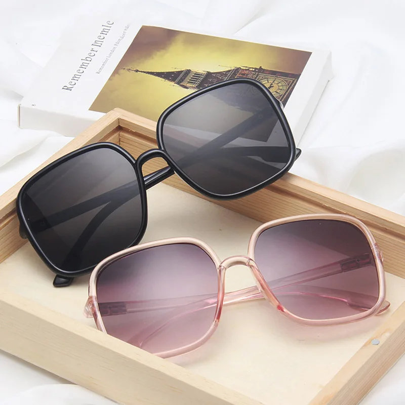 New Fashion Trending Sunglasses Personalized Multicolor Large Rim Sunglasses Women's Cool Beach Glasses Square Glasses
New Fashion Trending Sunglasses Personalized Multicolor Large Rim Sunglasses Women's Cool Beach Glasses Square Glasses