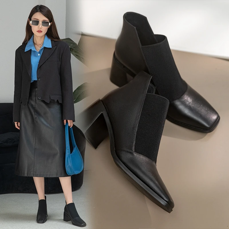 2021 Fashion Autumn Winter Genuine Leather Boots Women Apricot Black Ankle Boots for Women Thick Heel Slip on Ladies Shoes Boots
2021 Fashion Autumn Winter Genuine Leather Boots Women Apricot Black Ankle Boots for Women Thick Heel Slip on Ladies Shoes Boots