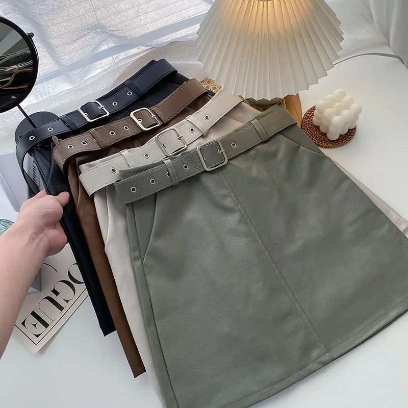 PU Leather Skirt Fashion All-match Temperament Women's Autumn 2021 Korean Version Of Retro Thin A-line Skirt With Belt
PU Leather Skirt Fashion All-match Temperament Women's Autumn 2021 Korean Version Of Retro Thin A-line Skirt With Belt