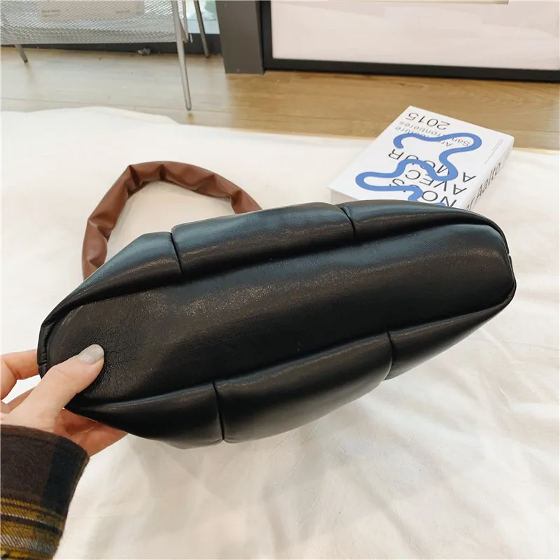 Fashion Space Cotton Woven Pillow Bag Women Large Capacity Purses and Handbags Luxury Designer Shoulder Crossbody Bag Sac A Main
Fashion Space Cotton Woven Pillow Bag Women Large Capacity Purses and Handbags Luxury Designer Shoulder Crossbody Bag Sac A Main