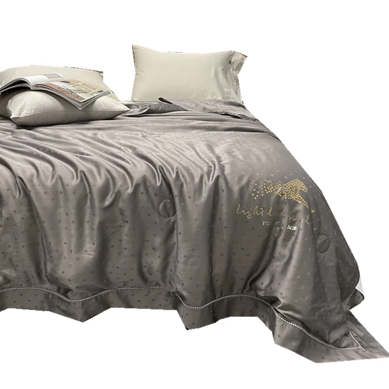 Summer Tencel Jacquard Air Conditioning Quilt Silky Nude Sleeping Satin Summer Cool Quilt Soy Fiber Antibacterial Thin Quilt
Summer Tencel Jacquard Air Conditioning Quilt Silky Nude Sleeping Satin Summer Cool Quilt Soy Fiber Antibacterial Thin Quilt