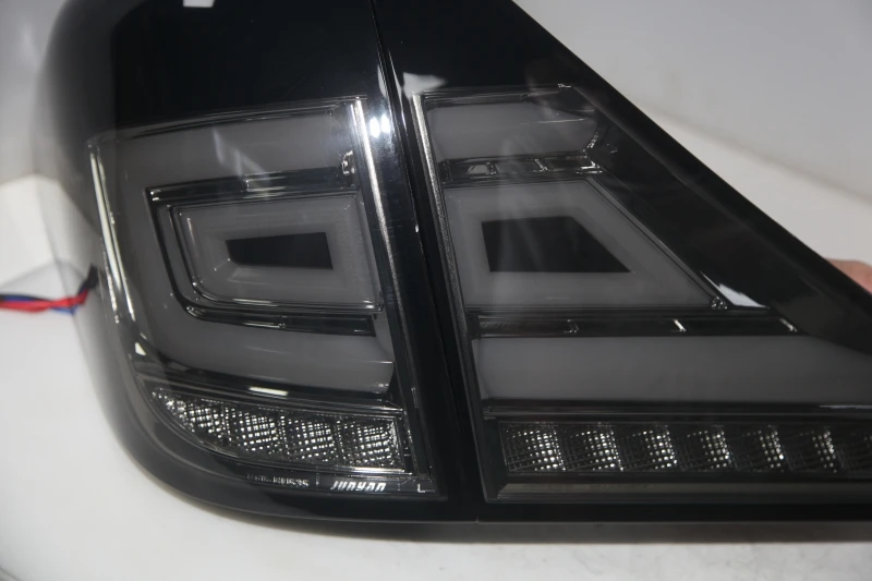 Задний светодиодный светильник онарь черный цвет для TOYOTA ALPHARD 2007-2013
Задний светодиодный светильник онарь черный цвет для TOYOTA ALPHARD 2007-2013