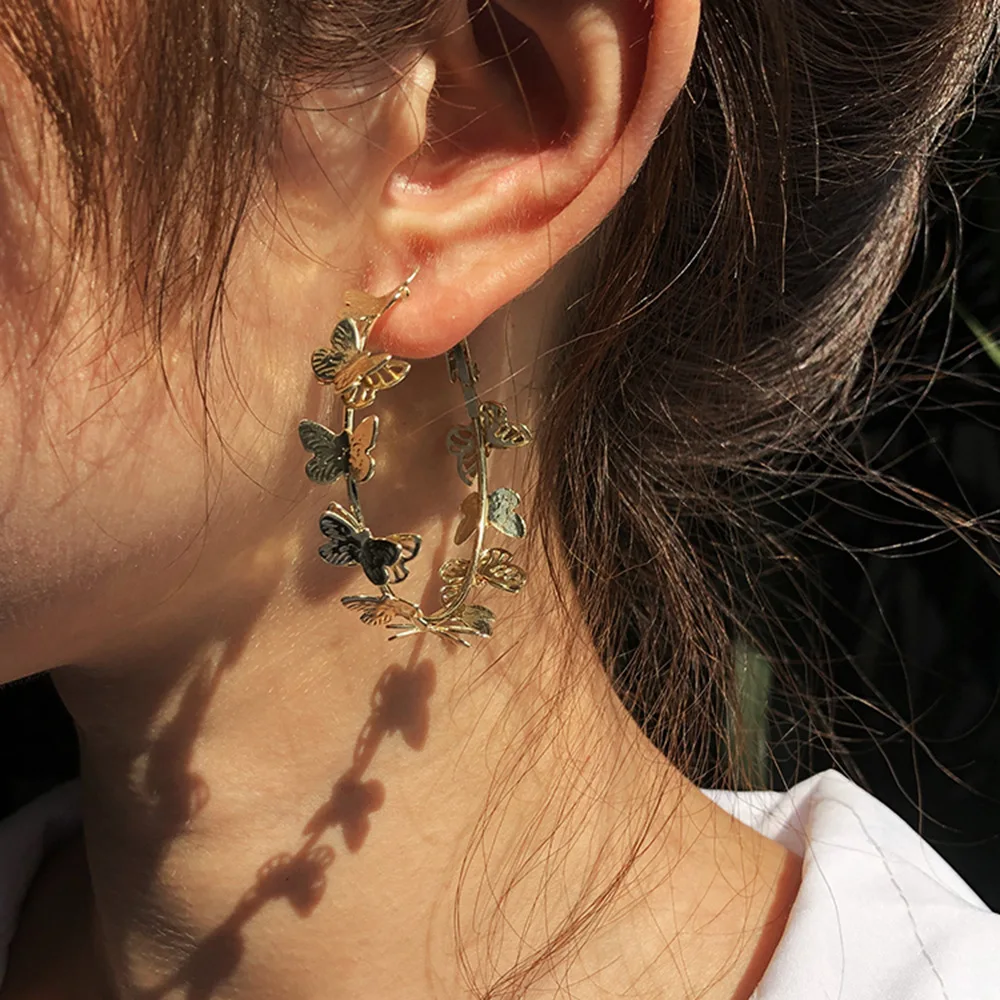 European and American Circular Butterfly Earrings Chic Style Sexy Party Queen Earrings fashion trendsetter lady Earrings
European and American Circular Butterfly Earrings Chic Style Sexy Party Queen Earrings fashion trendsetter lady Earrings