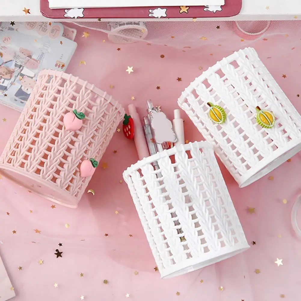 Pen Holder Sturdy Construction Large Capacity Plastic Pencil Storage Bucket Makeup Brush Holder for Home
Pen Holder Sturdy Construction Large Capacity Plastic Pencil Storage Bucket Makeup Brush Holder for Home