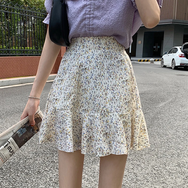 Floral Print Summer Chiffon Skirts Women Elastic Waist Mini Skirts Ruffles Korean Plus Size Vintage Harajuku Casual A-Line Z221
Floral Print Summer Chiffon Skirts Women Elastic Waist Mini Skirts Ruffles Korean Plus Size Vintage Harajuku Casual A-Line Z221