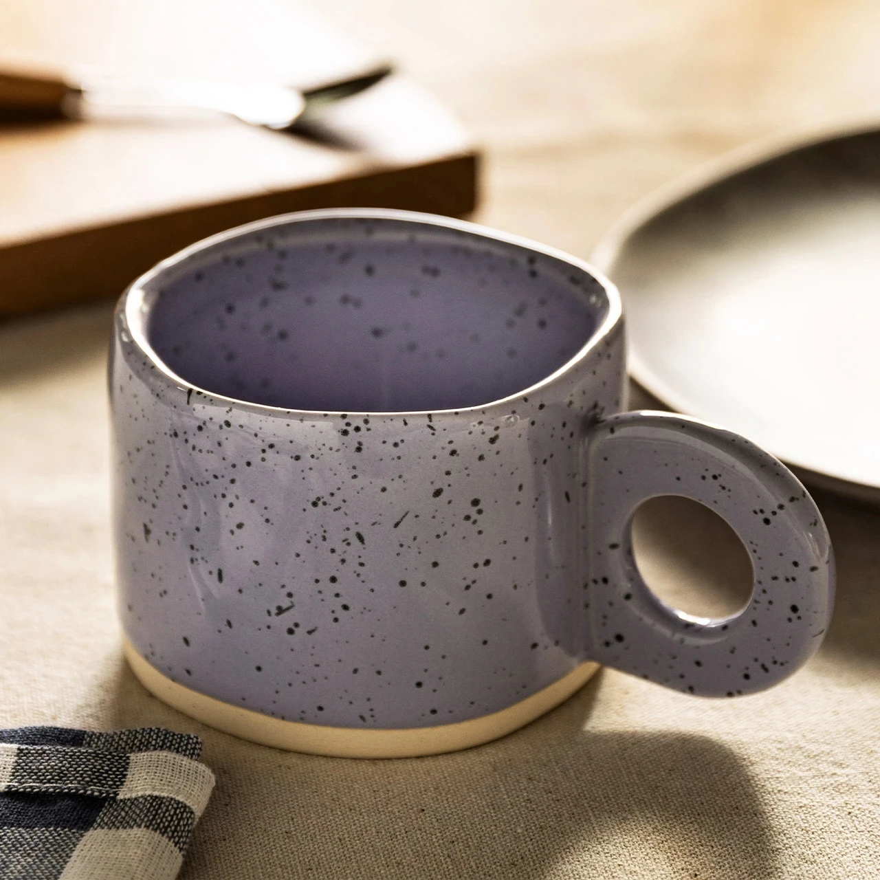 Ins Korean Style Mug Creative Retro Coffee Cups Handle Cup Breakfast High-Value Water Bottles Ceramic Simple Gifts
Ins Korean Style Mug Creative Retro Coffee Cups Handle Cup Breakfast High-Value Water Bottles Ceramic Simple Gifts