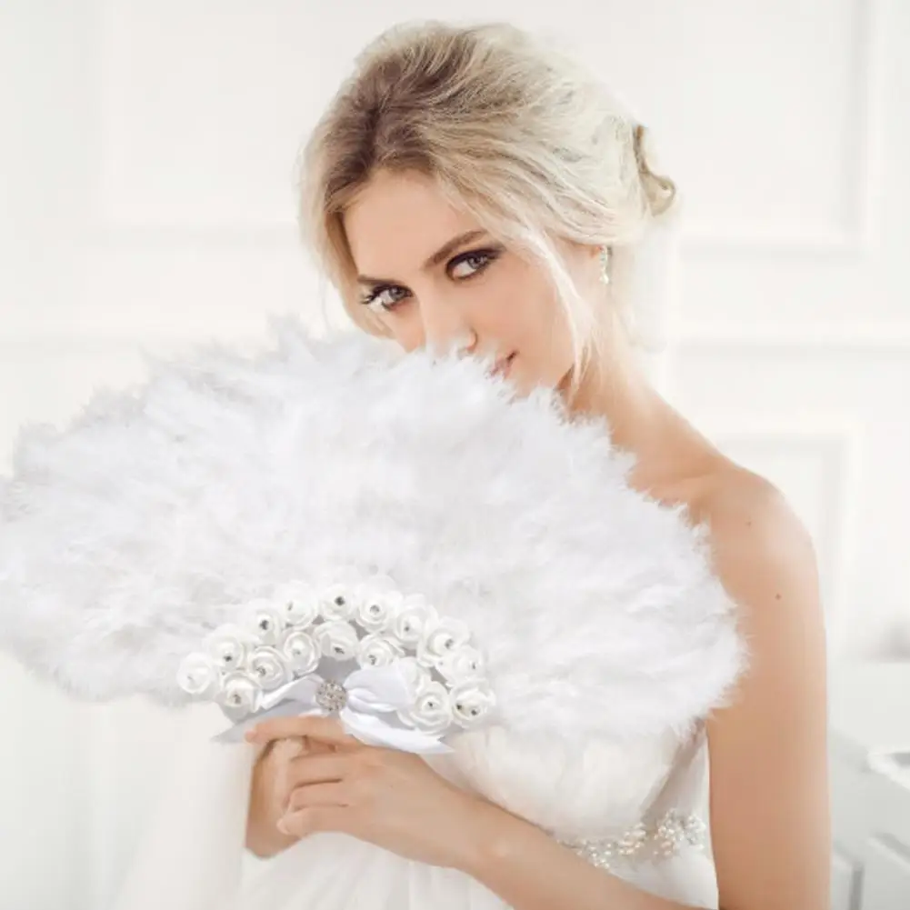 Wedding Feather Fan Bride Non-folding Handheld Fans Party Supplies Photo Shooting Props
Wedding Feather Fan Bride Non-folding Handheld Fans Party Supplies Photo Shooting Props
