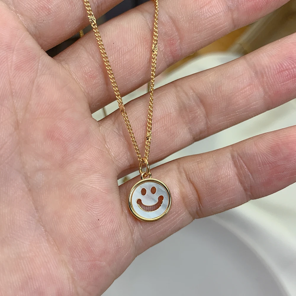 Round Coin Smiley Face Smile Necklace Women 2021 Fashion Natural MOP Pearl Shell Pendant Neck Chain Girl Gifts For Jewelry
Round Coin Smiley Face Smile Necklace Women 2021 Fashion Natural MOP Pearl Shell Pendant Neck Chain Girl Gifts For Jewelry