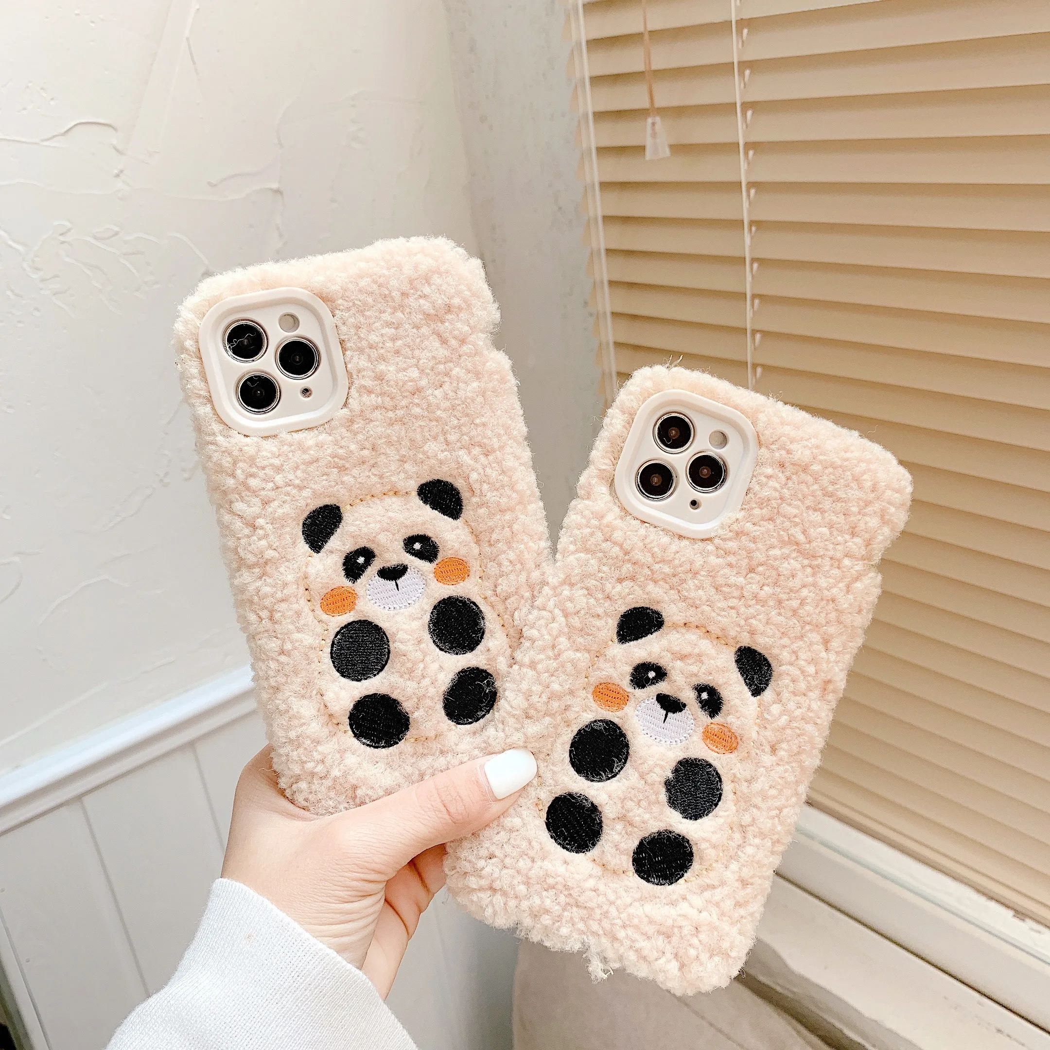 Embroidery plush panda is suitable for iphone11ProMax mobile phone case 7/8plus x xsmax xr protective cover
Embroidery plush panda is suitable for iphone11ProMax mobile phone case 7/8plus x xsmax xr protective cover