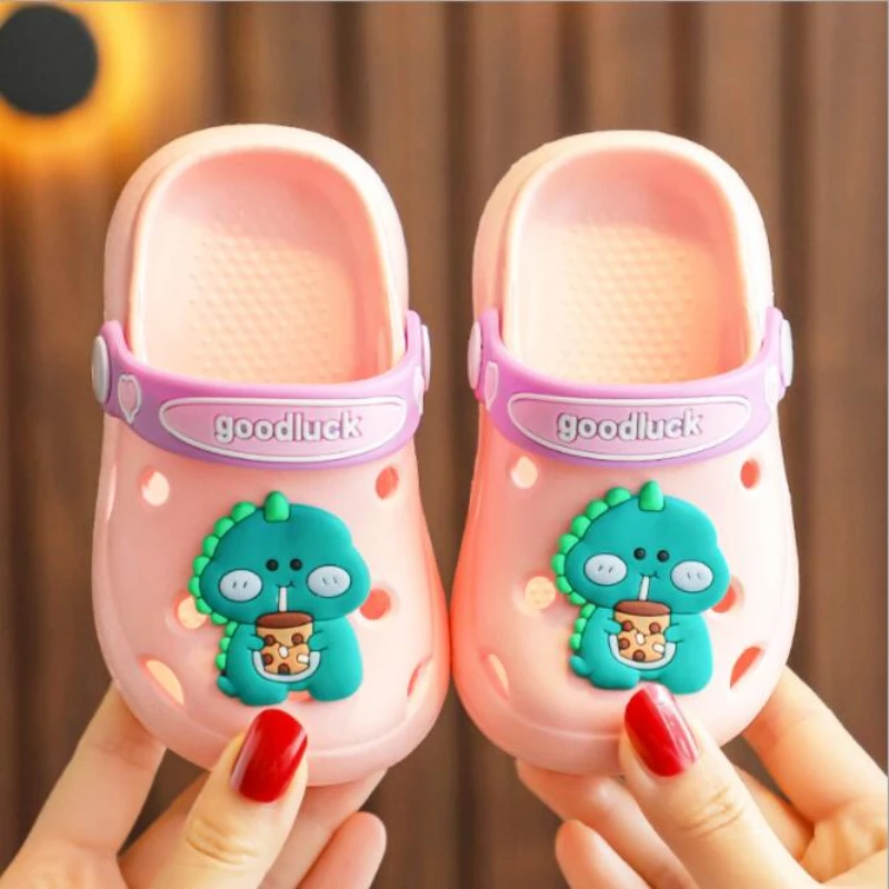 Summer slippers kids indoor slippers cartoon fruit strawberry girl flip flop slide sandals beach children home floor shoes
Summer slippers kids indoor slippers cartoon fruit strawberry girl flip flop slide sandals beach children home floor shoes
